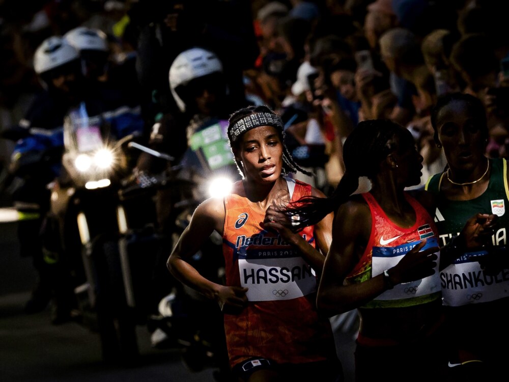 Remko de Waal wint Zilveren Camera met foto Sifan Hassan
